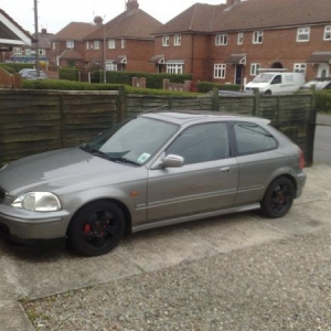 first day i got it after i put my new splitters on got the alloys with it