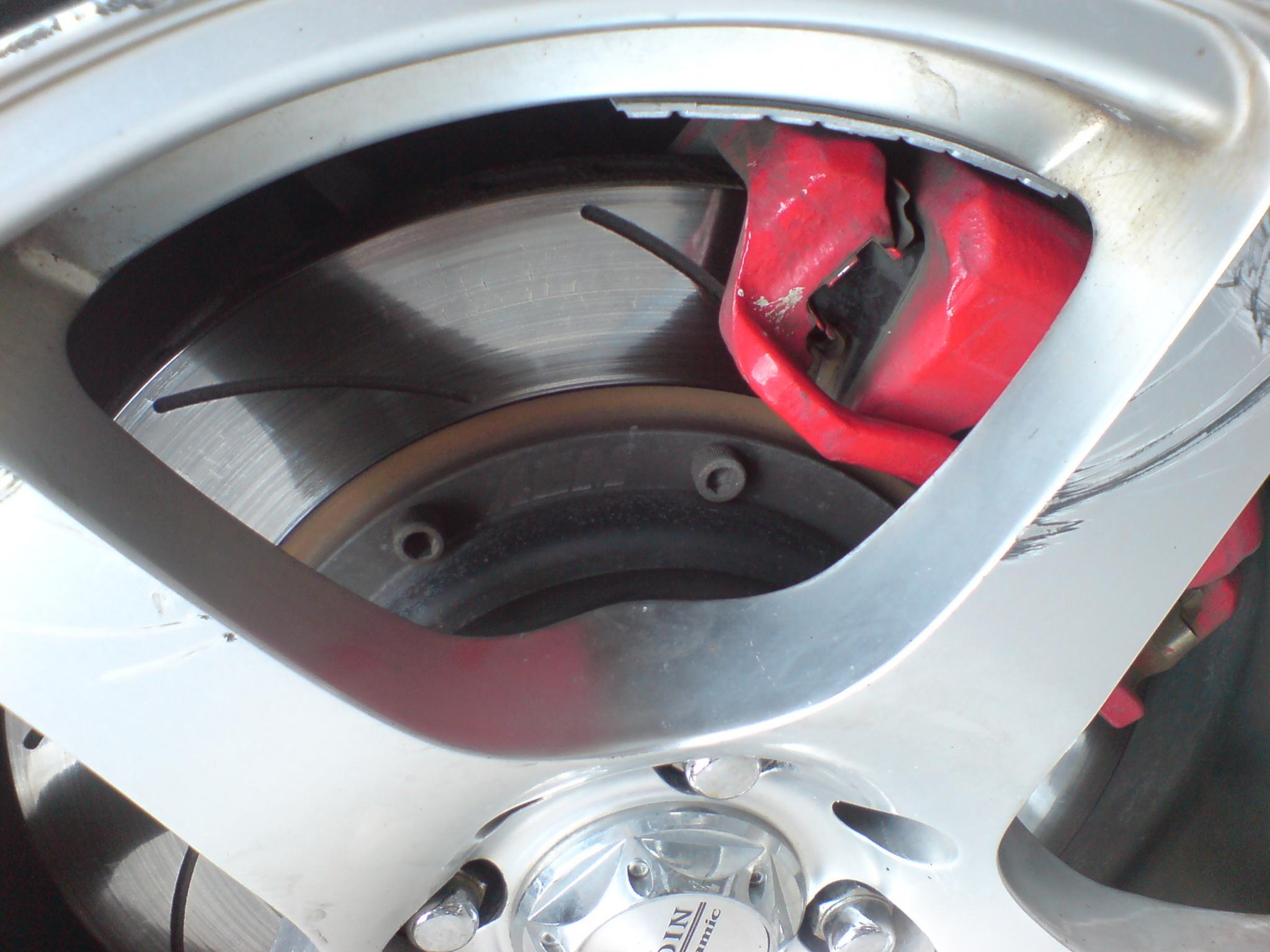 10095d1281366155-replacing-aem-big-brake-kit-rotors-brembo-rotors-need-help-dsc00836.jpg