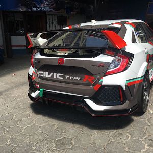 FK8 2017 Civic Type R Race Car