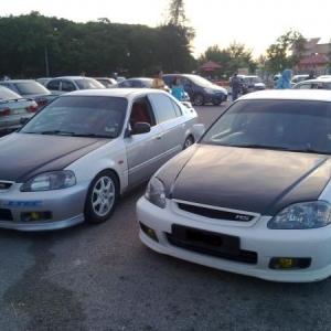 both dc5 seat :D