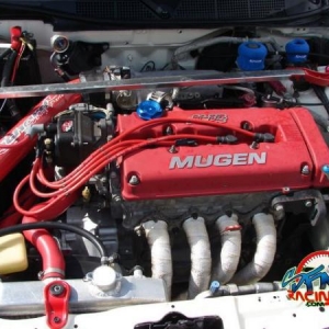 Engine bay, have some more modifications, this is a old picture.