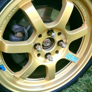 Volks Gramlights 57s Pros.
       16x7 42offset Gold with Gold Flakes
(Dis-Continue 2008)