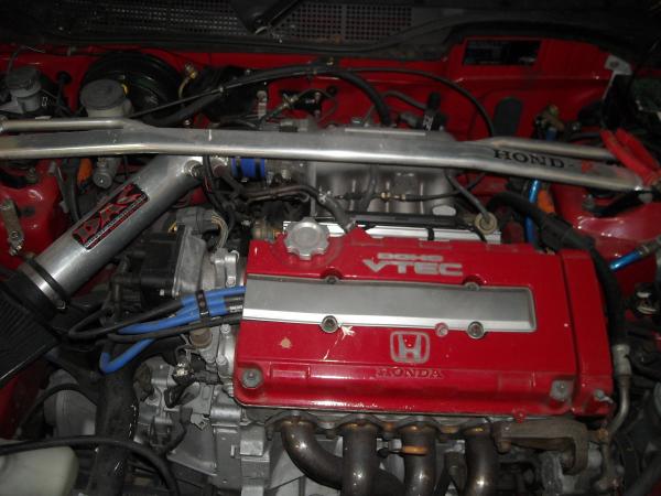 engine bay collecting dust! :(