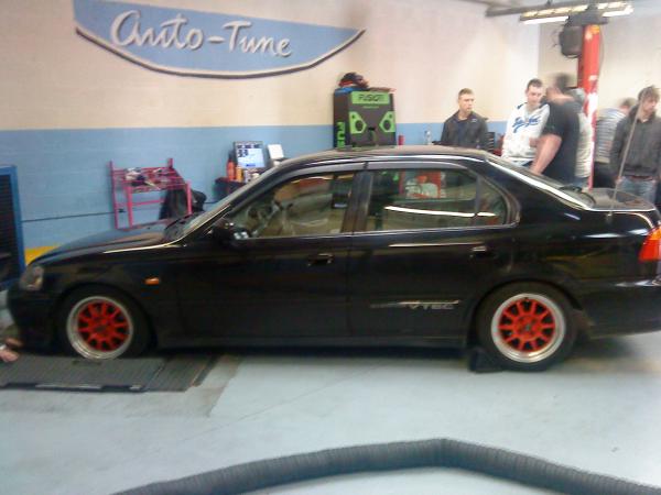 on the dyno with just induction kit....
157.9bhp
121.4ftlb torqe